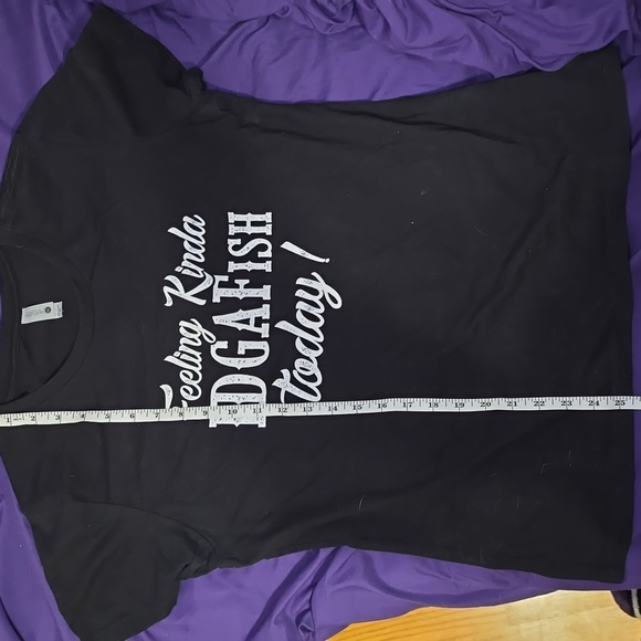 Women's Graphic Tshirt - Picture 4 of 6